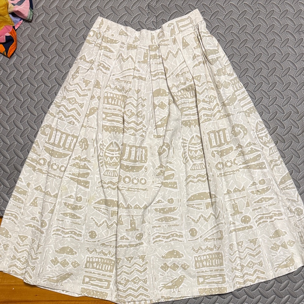 Vintage Patterned A-Line Skirt w/Pockets